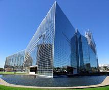 Description: http://www.splendorofthechurch.com.ph/wp-content/uploads/2014/08/Crystal_Cathedral_Entrance_1622227.jpg